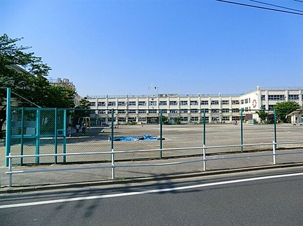 周辺環境-小学校(700m)足立区立伊興小学校