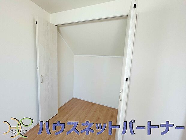 収納の多さにはびっくり。収納ってあればあるほど嬉しいですよね。