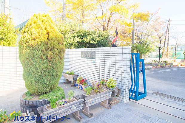 周辺環境-中学校(950m)榛松中学校