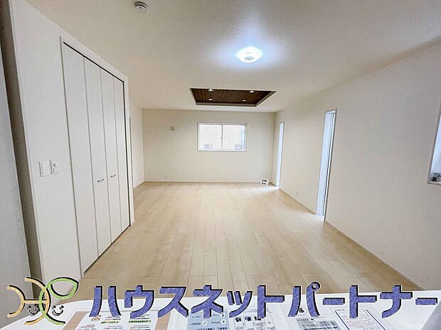 陽だまりのある光彩豊かなリビングは、何よりも快適で心休まる時間を過ごせます。