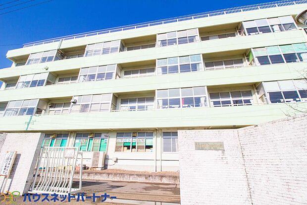 周辺環境-中学校(350m)在家中学校