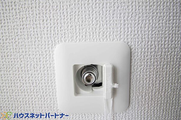 リビングに設置したガス栓。暖房器具や鍋パーティーに活躍します。