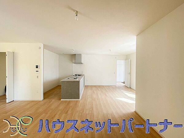 リビング/ダイニングを拡大表示