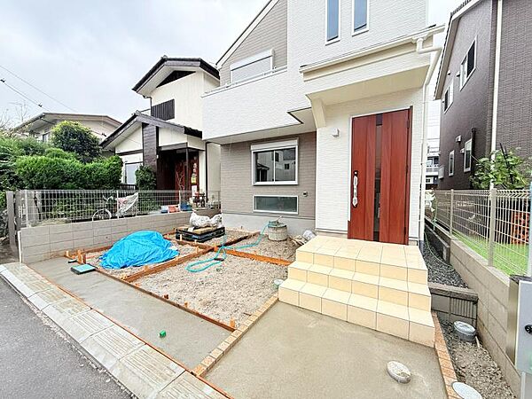 見通しもよく車の通りも多くないため、小さなお子様がいるご家庭も安心です。