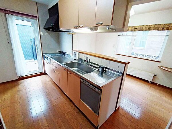 detached 北海道北広島市西の里北２丁目9-2
地図を見る