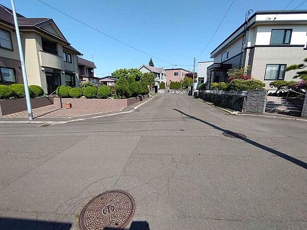 detached 北海道北広島市西の里北２丁目9-2
地図を見る