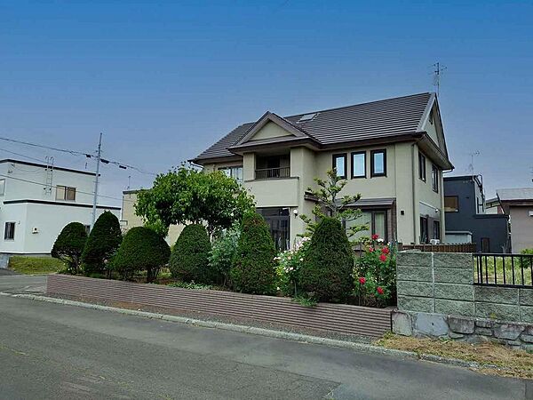 detached 北海道北広島市西の里北２丁目9-2
地図を見る