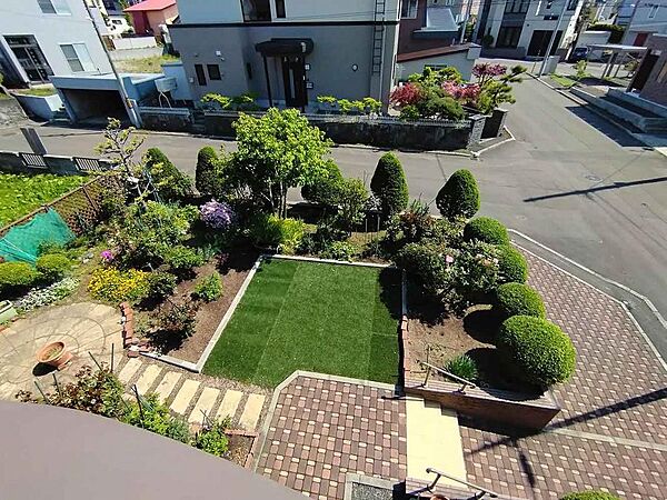 detached 北海道北広島市西の里北２丁目9-2
地図を見る