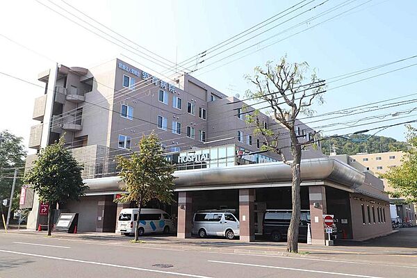 愛育病院：500ｍ　徒歩7分