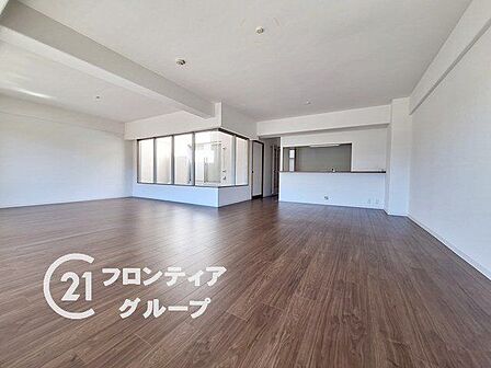 LDKから続く和室は子どもが遊んだりお昼寝したりする空間として大活躍。