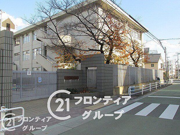 神戸市立真陽小学校 徒歩8分。 580m