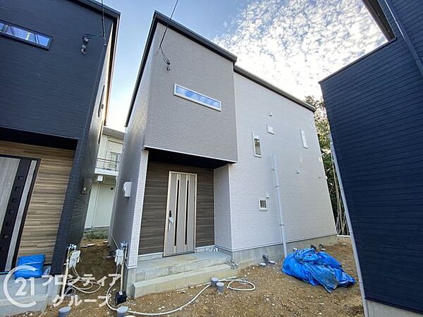 外観：328000375776