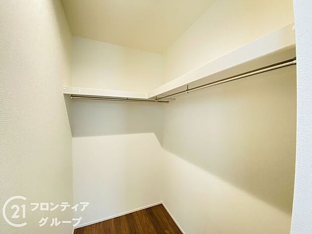 各室に収納スペ―スがありますのでお部屋スッキリ片付きますね