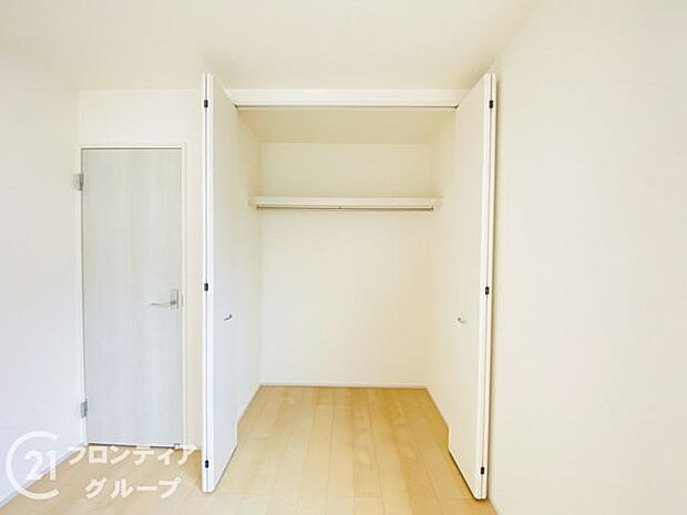 各室に収納スペ―スがありますのでお部屋スッキリ片付きますね