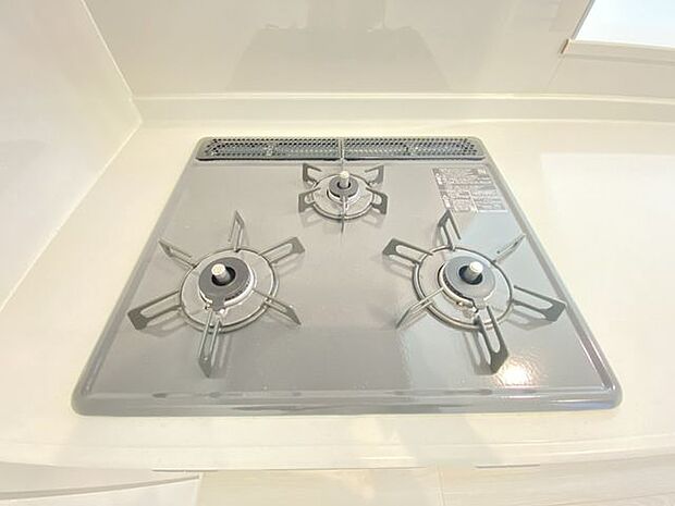 から炊きにより一定の温度に達すると自動で火を止めてくれる安心機能、過熱防止センサー付3口タイプ。