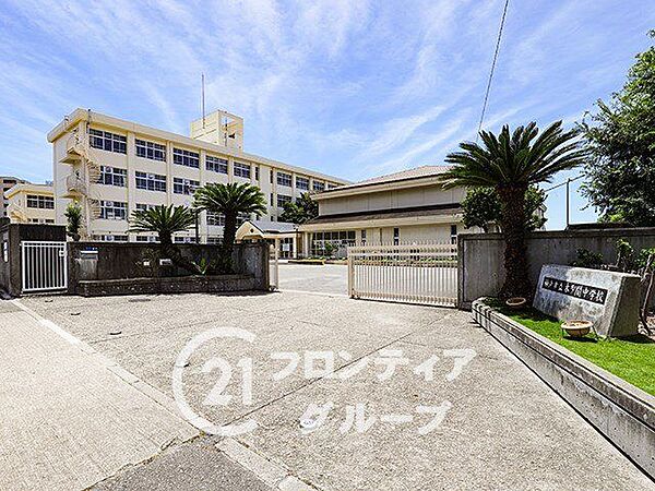 神戸市立本多聞中学校 徒歩24分。 1860m