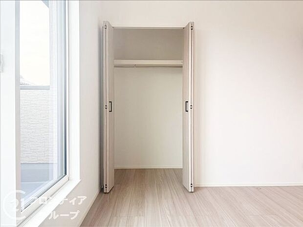 季節の物などたくさん収納しておける便利なスペースです！