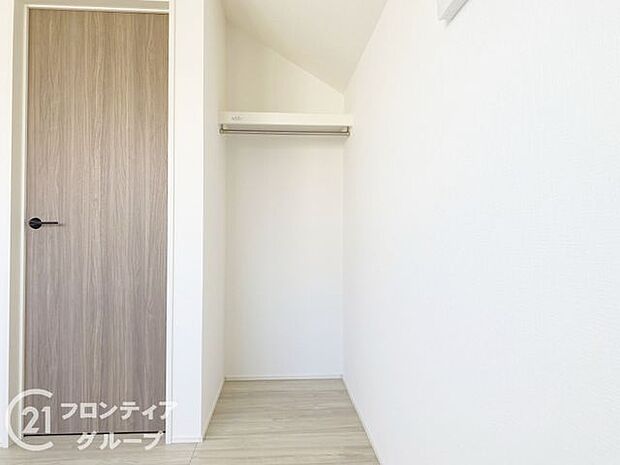 季節の物などたくさん収納しておける便利なスペースです!