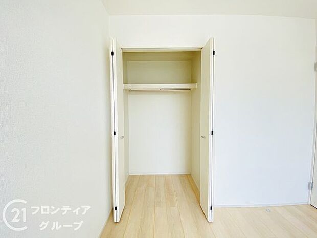 季節の物などたくさん収納しておける便利なスペースです!