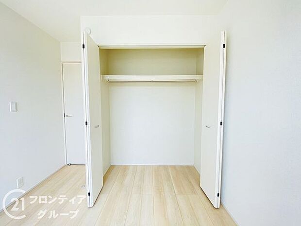 お子様が大きくなってもたくさん収納しておけますね!