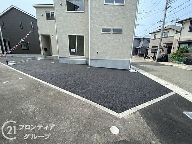 駐車2台可能の広々としたスペース