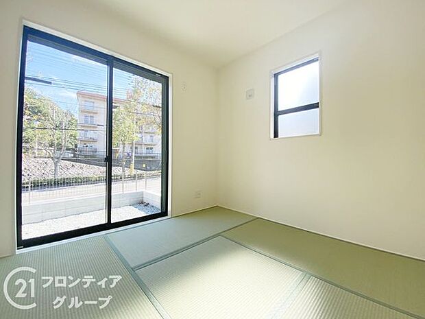 い草香る畳スペースは、使い方色々!客室やお布団で寝るときにぴったりの空間ですね。