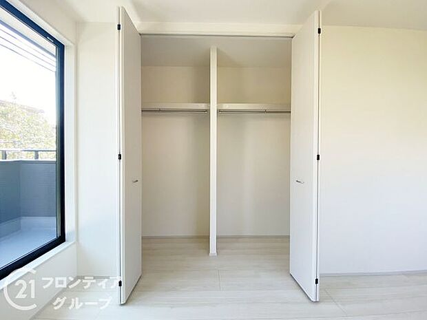 充実した収納スペースなので、お子様が大きくなって、荷物が増えてもたっぷり収納しておけますね