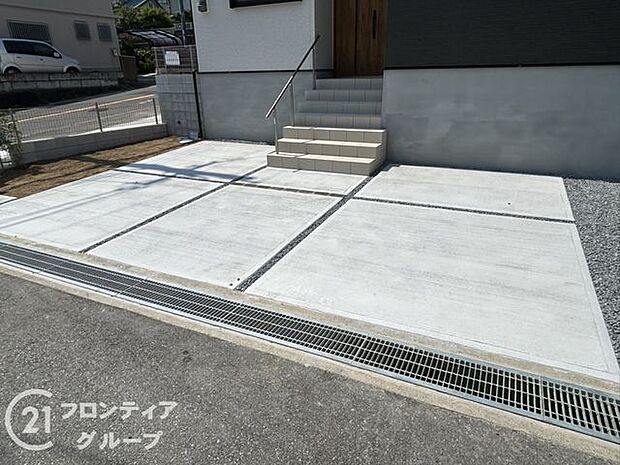 2台分の広々なスペースがあります