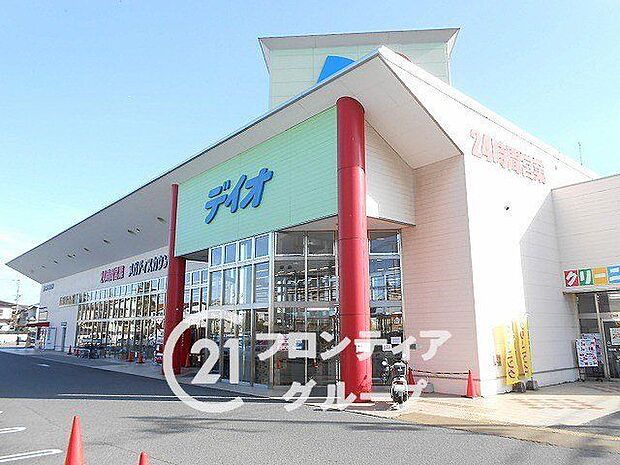 ディオ明石店 徒歩11分。 850m