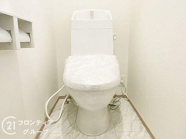 トイレは1階と2階の2カ所に設置！階段を上り下りせずに使用できるので、高齢の方にも安心です！