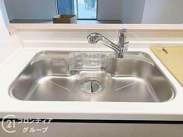 お鍋もスッポリ入るシンク！家事がはかどりますね