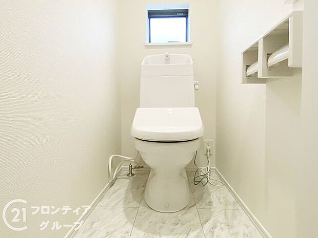 トイレは1階と2階の2カ所に設置！階段を上り下りせずに使用できるので、高齢の方にも安心です！