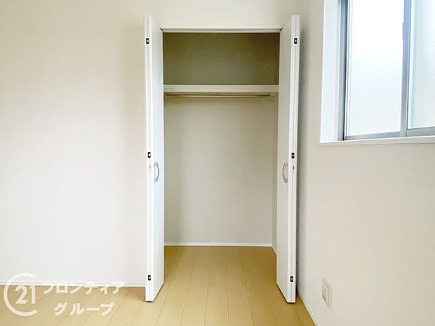 季節の物などたくさん収納しておける便利なスペースです！