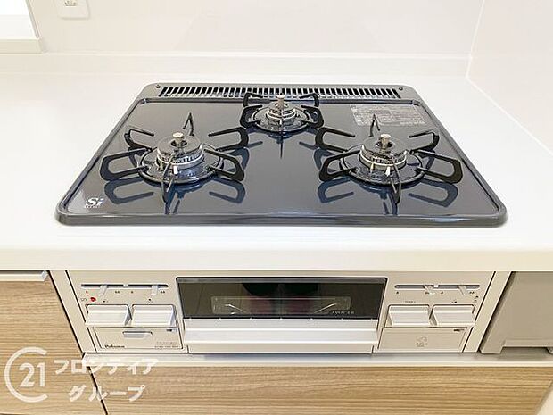 ビルトインコンロでお手入れラクラク。吹きこぼれのお掃除もらくらくです。