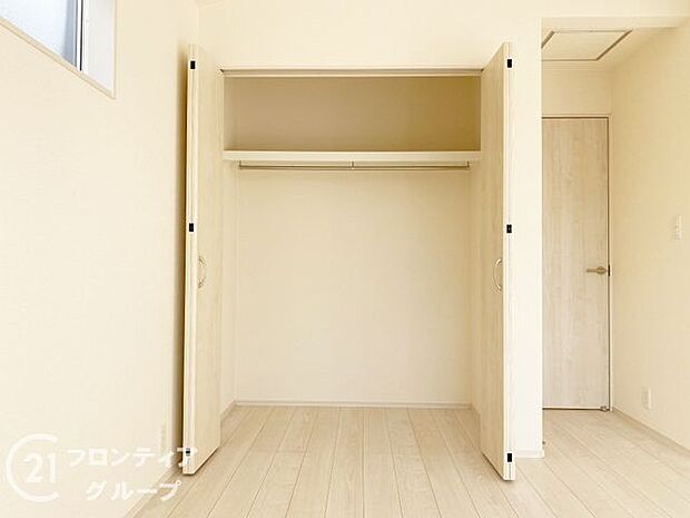 充実した収納スペースなので、お子様が大きくなって、荷物が増えてもたっぷり収納しておけますね