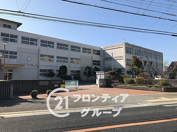 明石市立江井島小学校 徒歩16分。 1250m