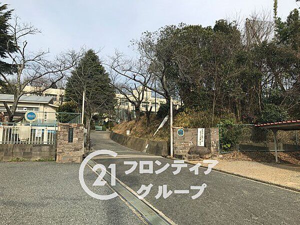 神戸市立押部谷中学校 徒歩16分。 1220m