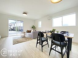 リビング/ダイニングの画像