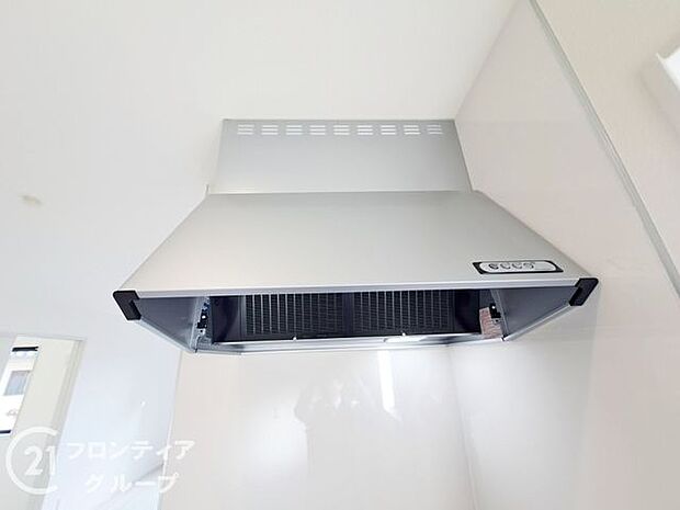 手元灯付きのレンジフードです!快適なクッキングをサポートします