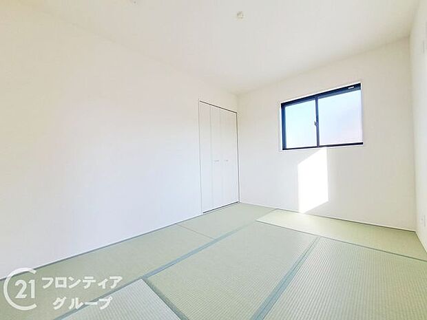 い草香る畳スペースは、使い方色々!客室やお布団で寝るときにぴったりの空間ですね。