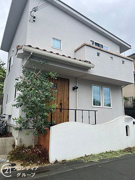 マイホームは一生に一度の大きな買い物だからこそ、納得いくまで情報を集めてほしいと思います。疑問はどんどんスタッフにぶつけてください。