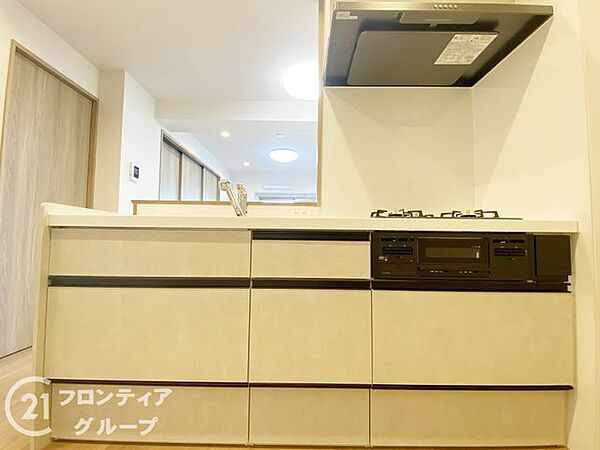 対面式キッチンで、ご家族とお話しながらお料理ができる楽しい空間です