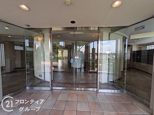 洗練されたインテリアが、訪問者に高級感と安心感を与えます。