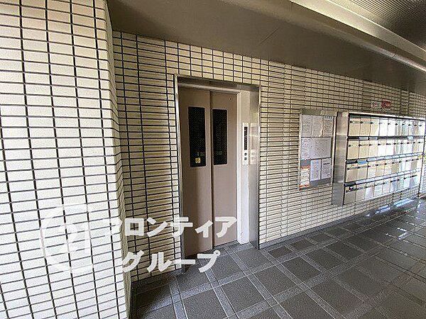 マンションのロビーは、住民の皆様が集うコミュニケーションの場であり、憩いの場です。