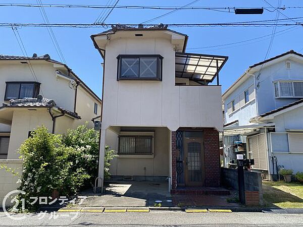 最寄り駅まで徒歩約9分！通勤・通学の際に嬉しい駅チカ物件です。