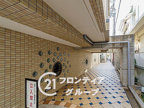 マンションのロビーは、住民の皆様が集うコミュニケーションの場であり、憩いの場です。