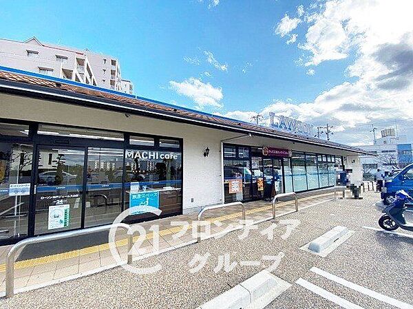 ローソン神戸ジェームス山店 徒歩3分。 220m