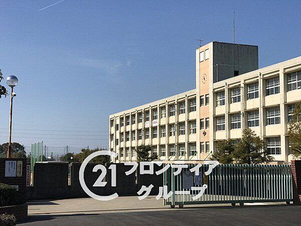 明石市立魚住東中学校 徒歩30分。 2360m