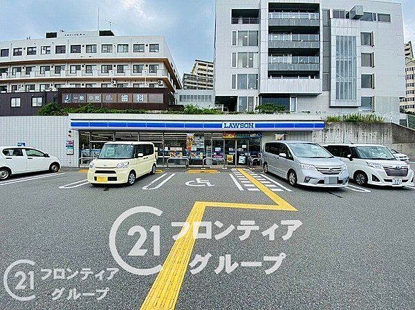 ローソン神戸名谷町梨原店 徒歩5分。 360m