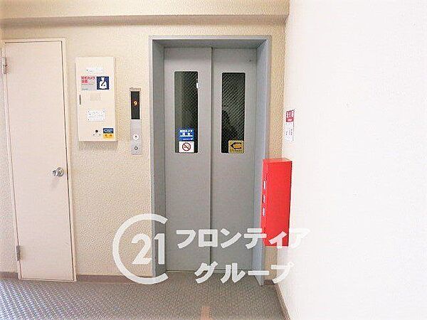 忙しい朝の味方となる、安心の機能を備えたエレベーター完備！RC造の頑強な建物内に配置された共用設備が、都市生活における高い利便性とスマートな暮らしを強力にバックアップしてくれます！